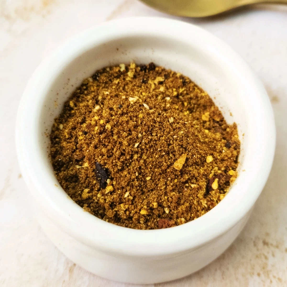The rich aromas of Gingerbread Spice mingle together in this easy-to-make blend.